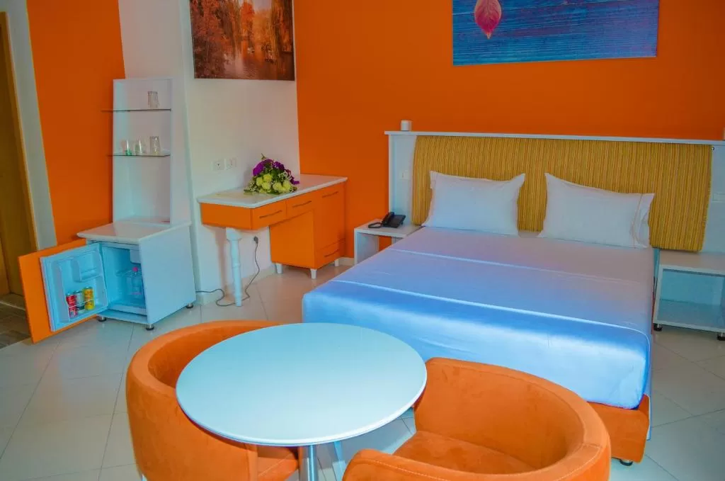 Monaco - 10 STD DBL 1.jpg